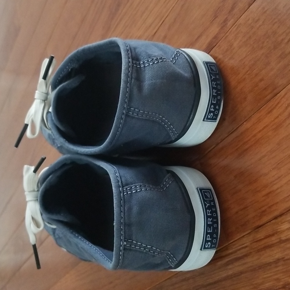 Sperry distressed slip on sneaker - Picture 3 of 9